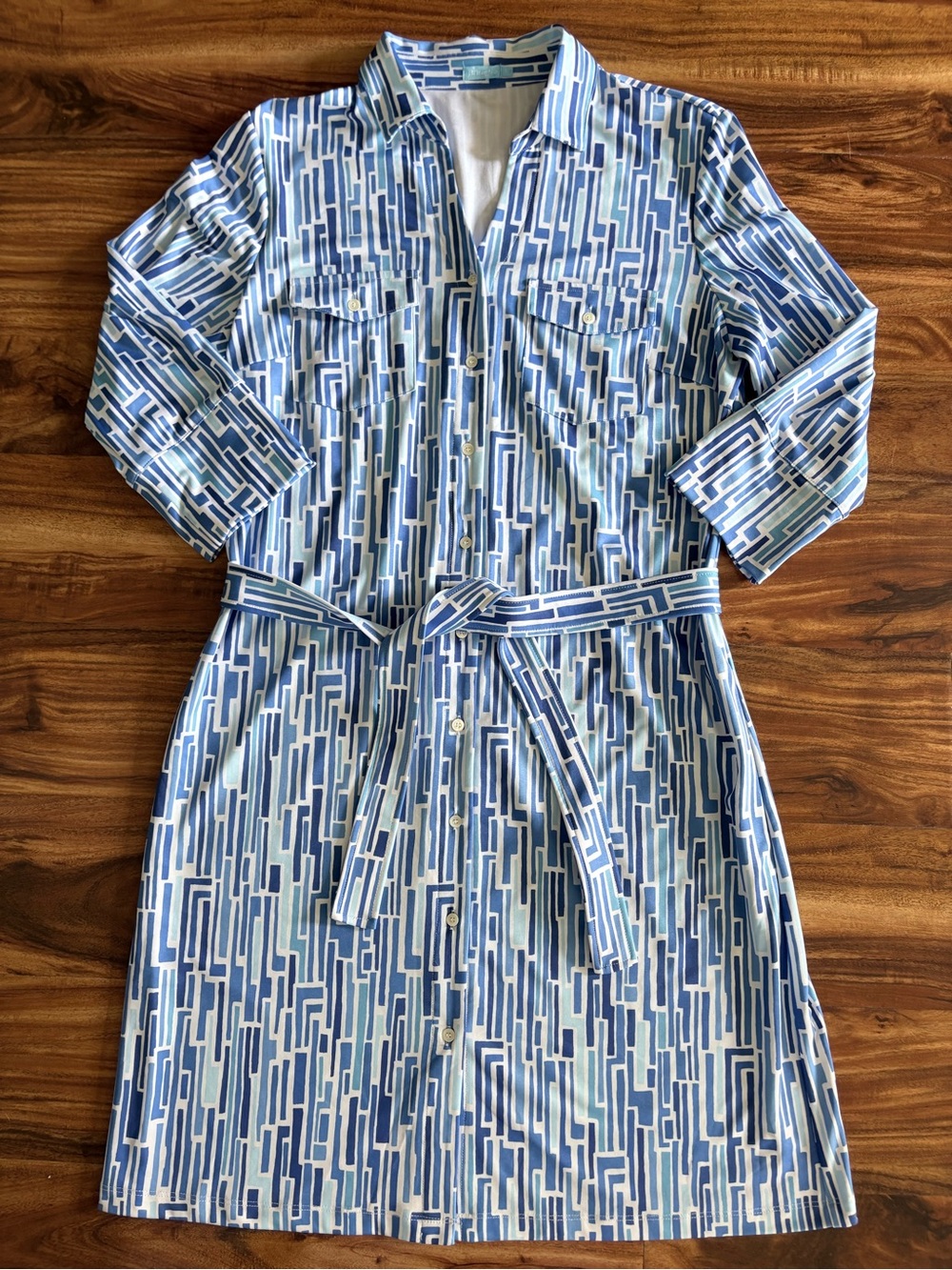 J.McLaughlin Sophia Shirt Dress In Sinclair Heraldic Large L Catalina Fabric - Picture 3 of 10